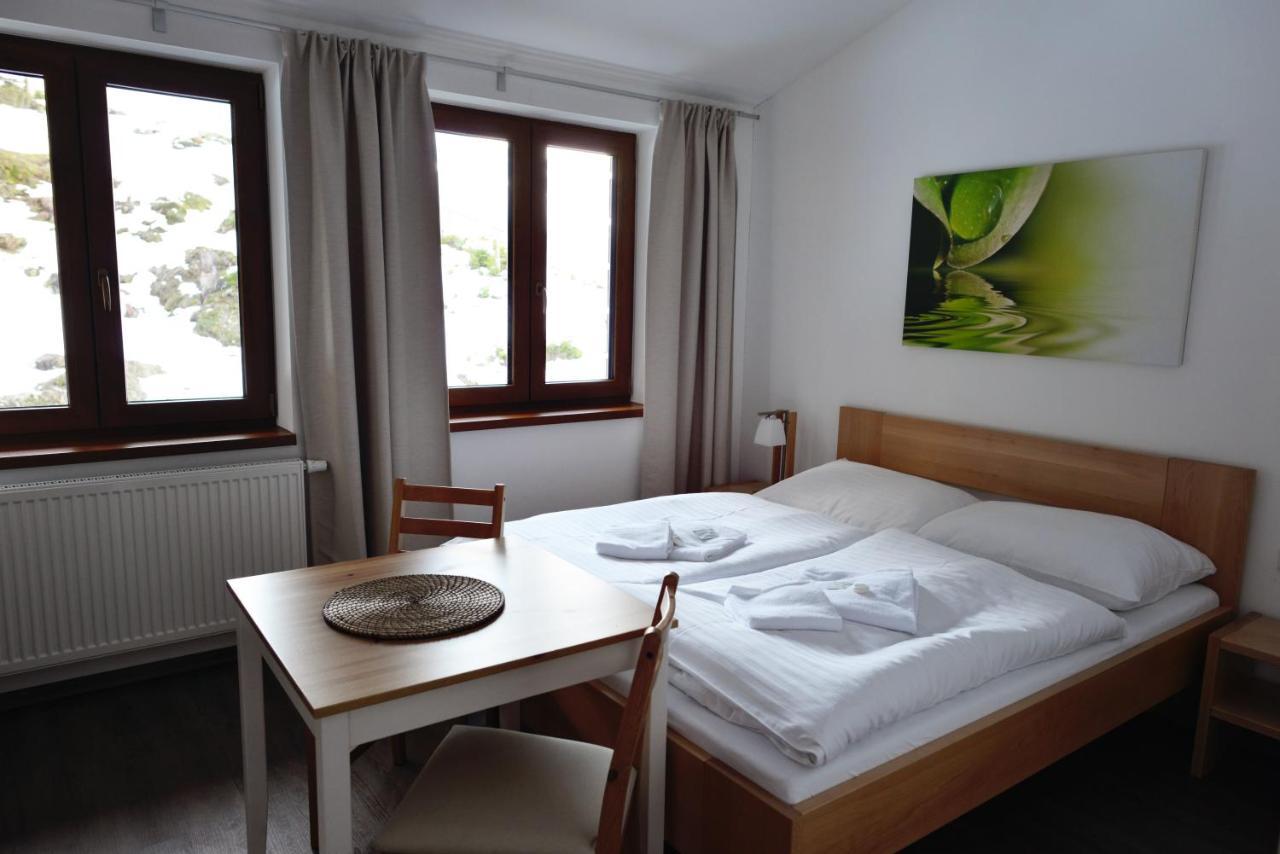 Ubytovani Skipot Apartment Potucky Екстериор снимка