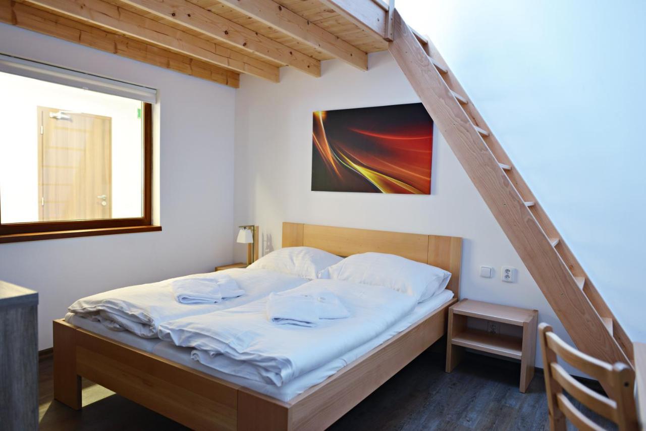 Ubytovani Skipot Apartment Potucky Екстериор снимка
