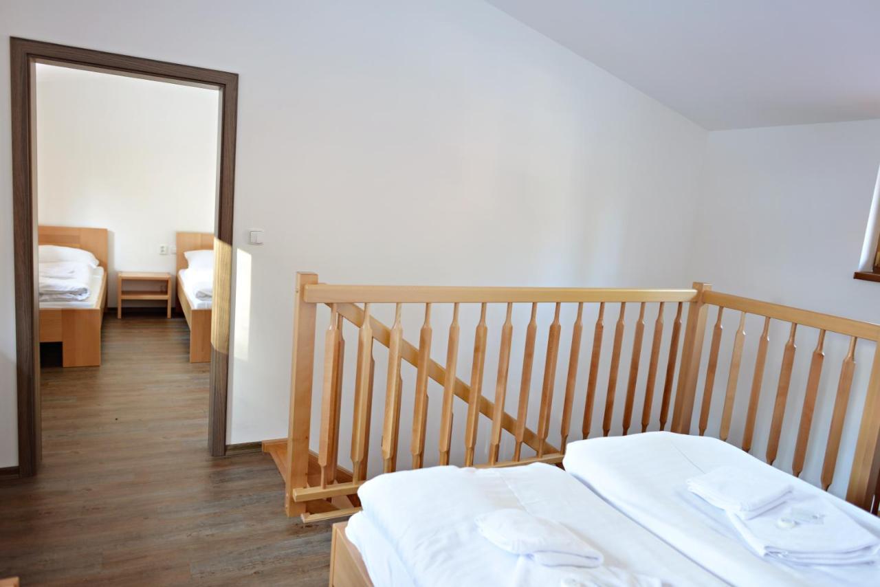 Ubytovani Skipot Apartment Potucky Екстериор снимка